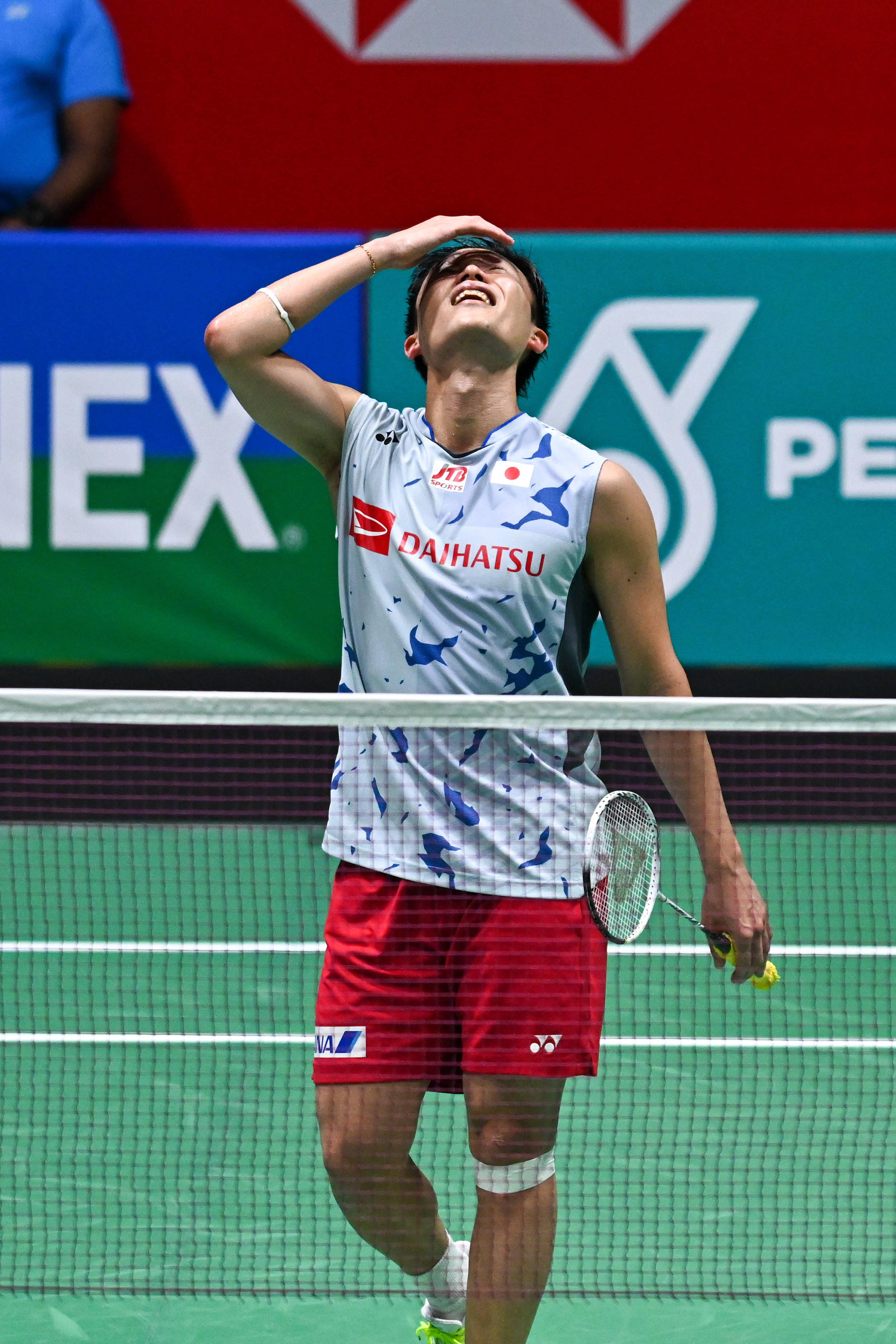 日本队完胜马来西亚队，安赛龙扛起全队