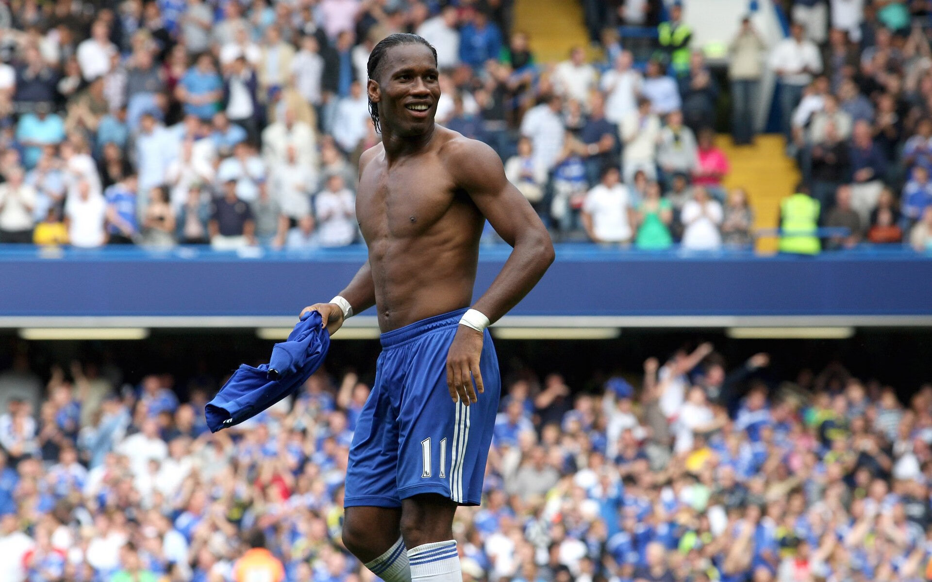 开云体育平台APP-北非绿茵风暴，勒沃库森制霸阿尔及利亚，哈兰德年度焦点之战接管全场