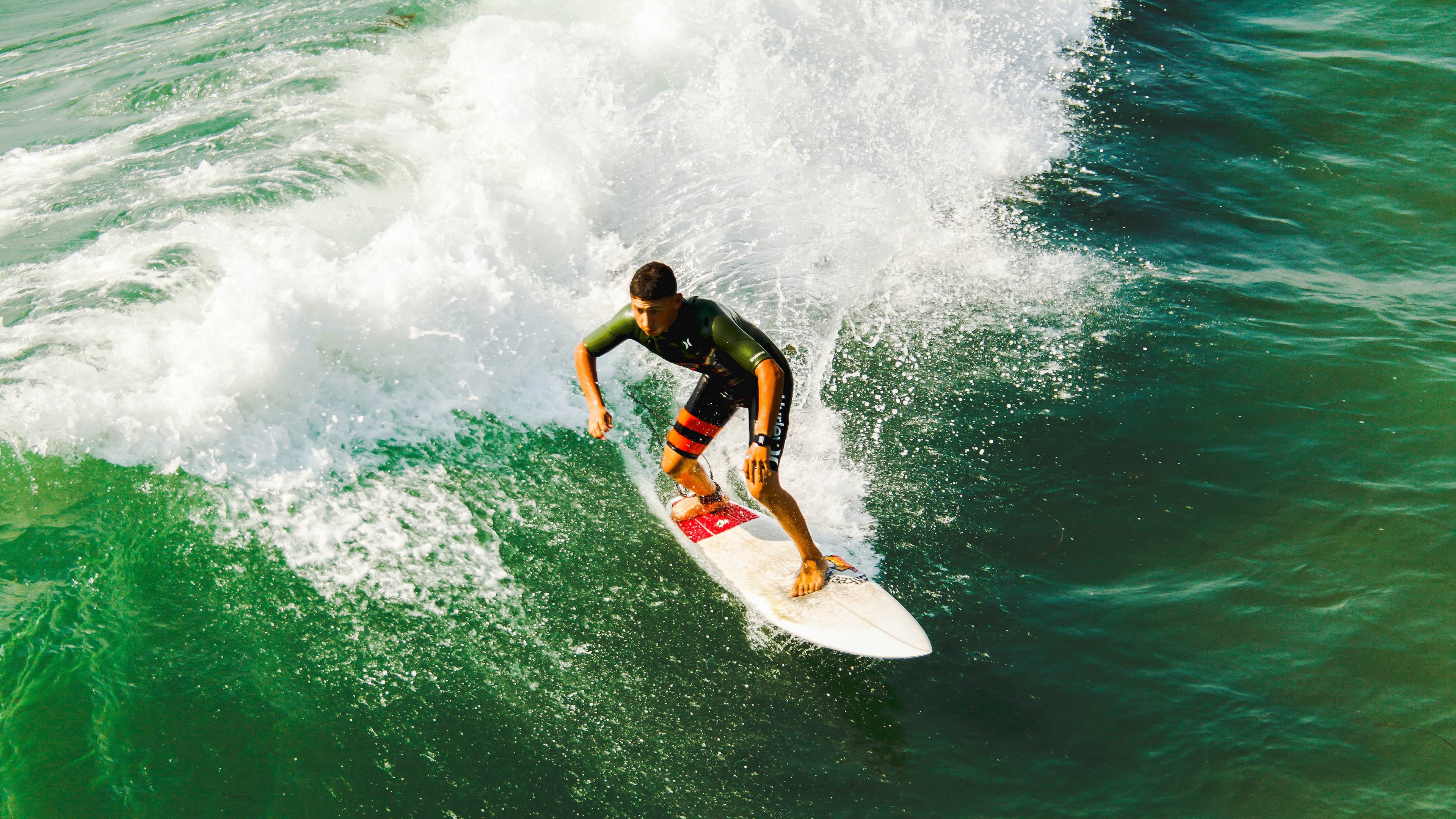 塞维利亚击败美国，凯恩成为关键先生，一场跨越足球与文化的胜利